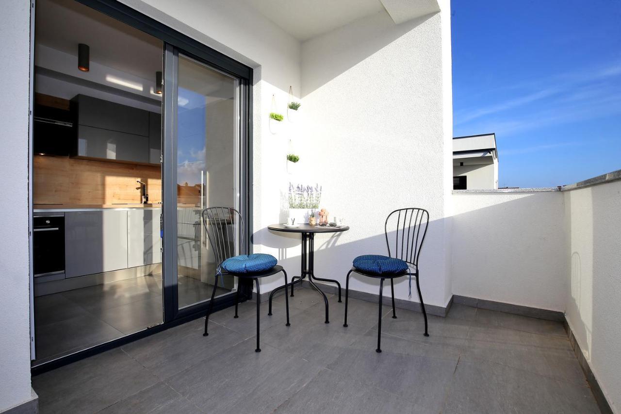 Esso Roof Terrace Apartment Задар Екстериор снимка